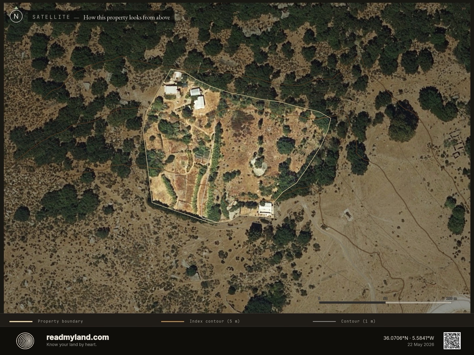 Satellite view of a 1.2 ha homestead near the Strait of Gibraltar, Cádiz
